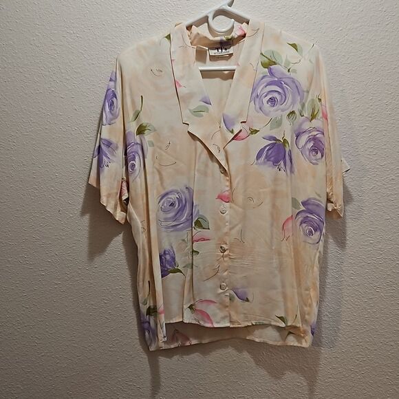 Top by TJs of California. Suzw 11/12 - Picture 1 of 4
